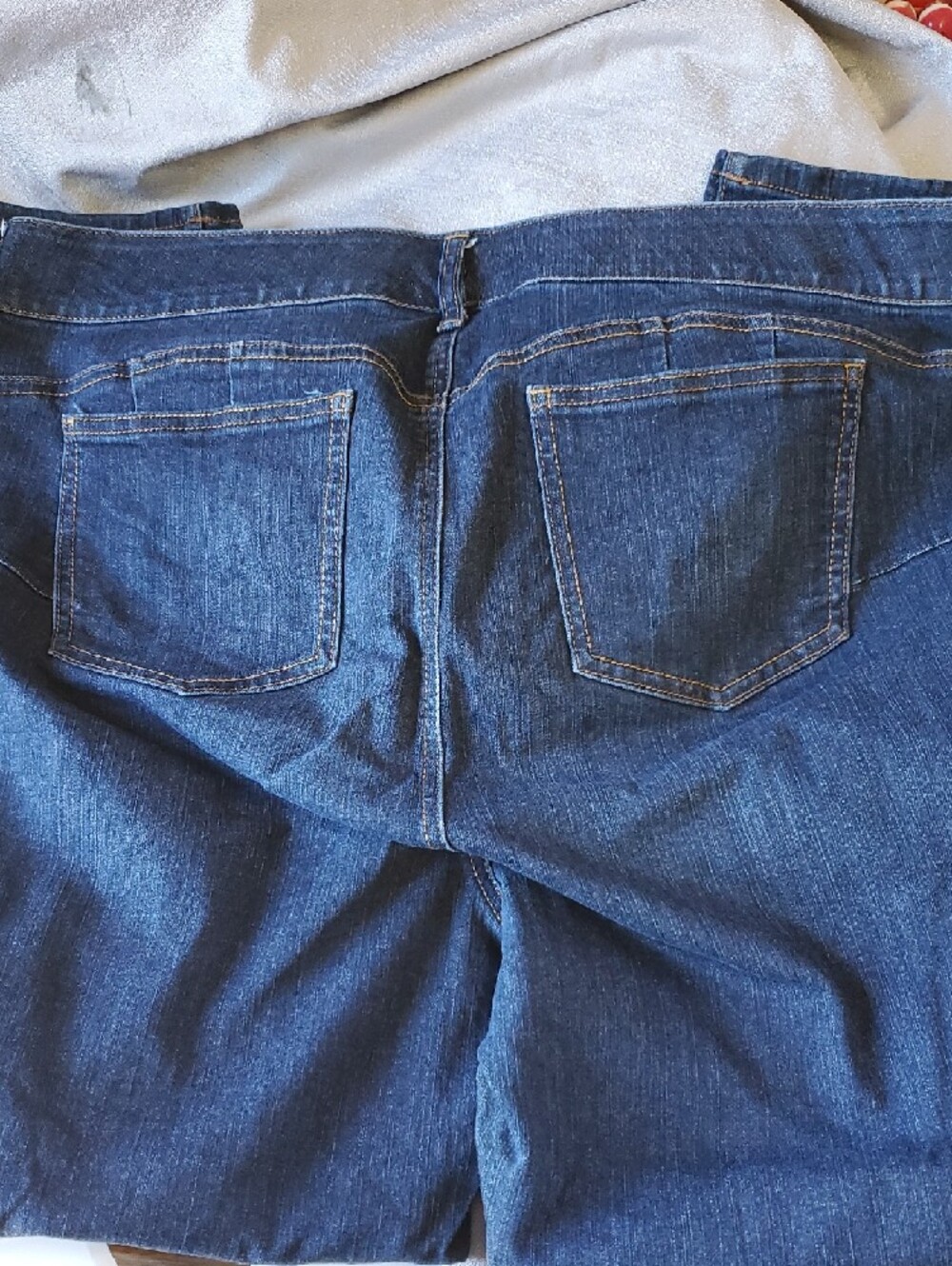 Torrid Dark Blue Distressed BOMBSHELL Skinny Jeans - Picture 6 of 7